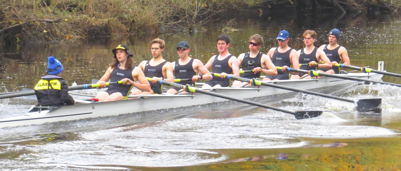 Glasgow University Boat Club in training