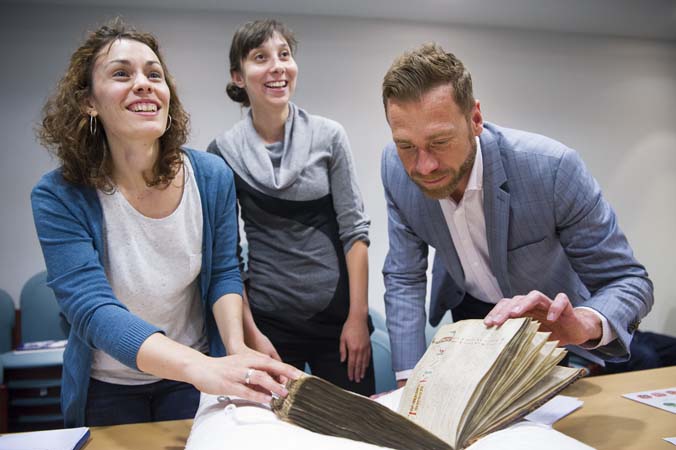 Delegates at the UNIVERSEUM conference, Object Journeys study day, Archives and Special Collections, 12 June 2018.
