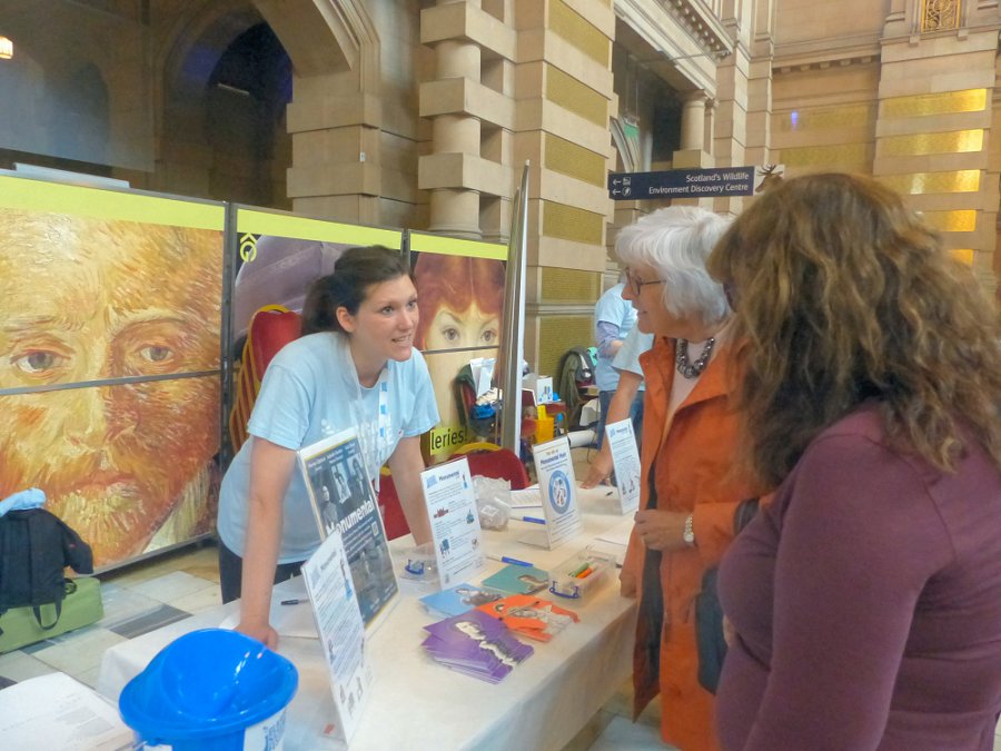 Monumental at Kelvingrove - Martina explaining to public