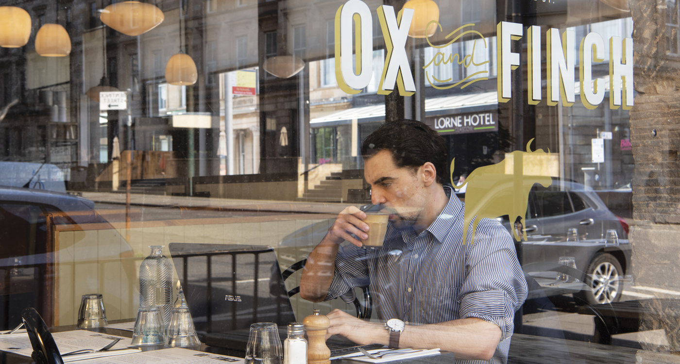 Eli Szydlo in the Ox & Finch (photo: University of Glasgow Photographic Unit)