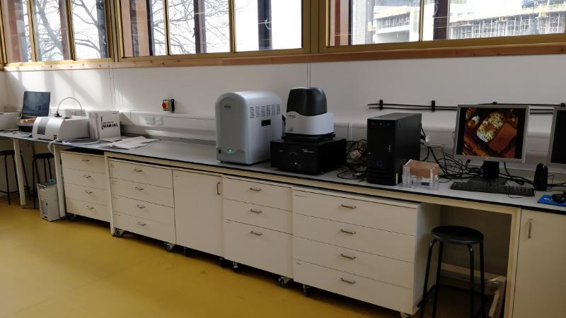 Photo of Skabara group atomic force microscope