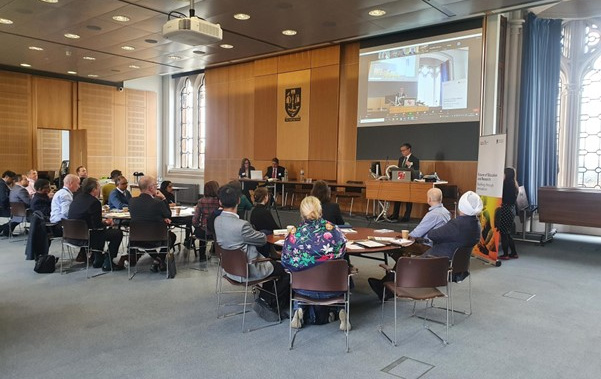 Prof Frank Coton, Senior Vice-Principal and Deputy Vice-Chancellor (Academic) explaining the philosophy and vision of the University of Glasgow’s Future SMART Campus to a room full of delegates